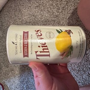 Thieves bath/shower cleaner